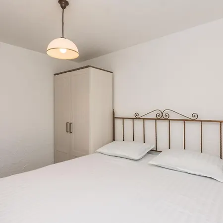 Irena With Sea View بيت للعطل *