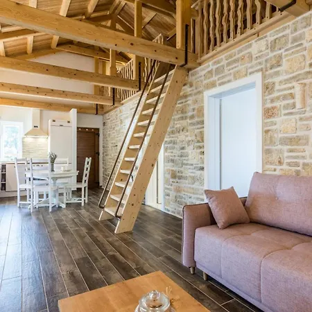 Irena With Sea View بيت للعطل *