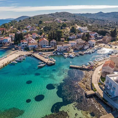 Irena With Sea View Holiday home Zman